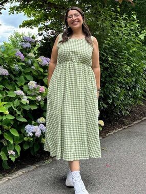 Shiny by Nature green sleeveless midi dress